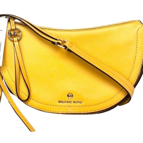 Michael kors camden small messenger bag shop